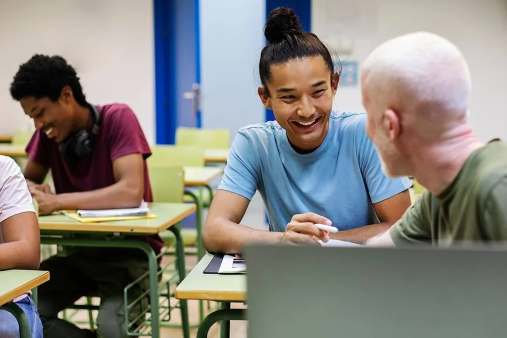 Inscrições abertas para cursos gratuitos em sete áreas de qualificação no DF 1 universidade catolica abre curso gratuito de portugues para refugiados